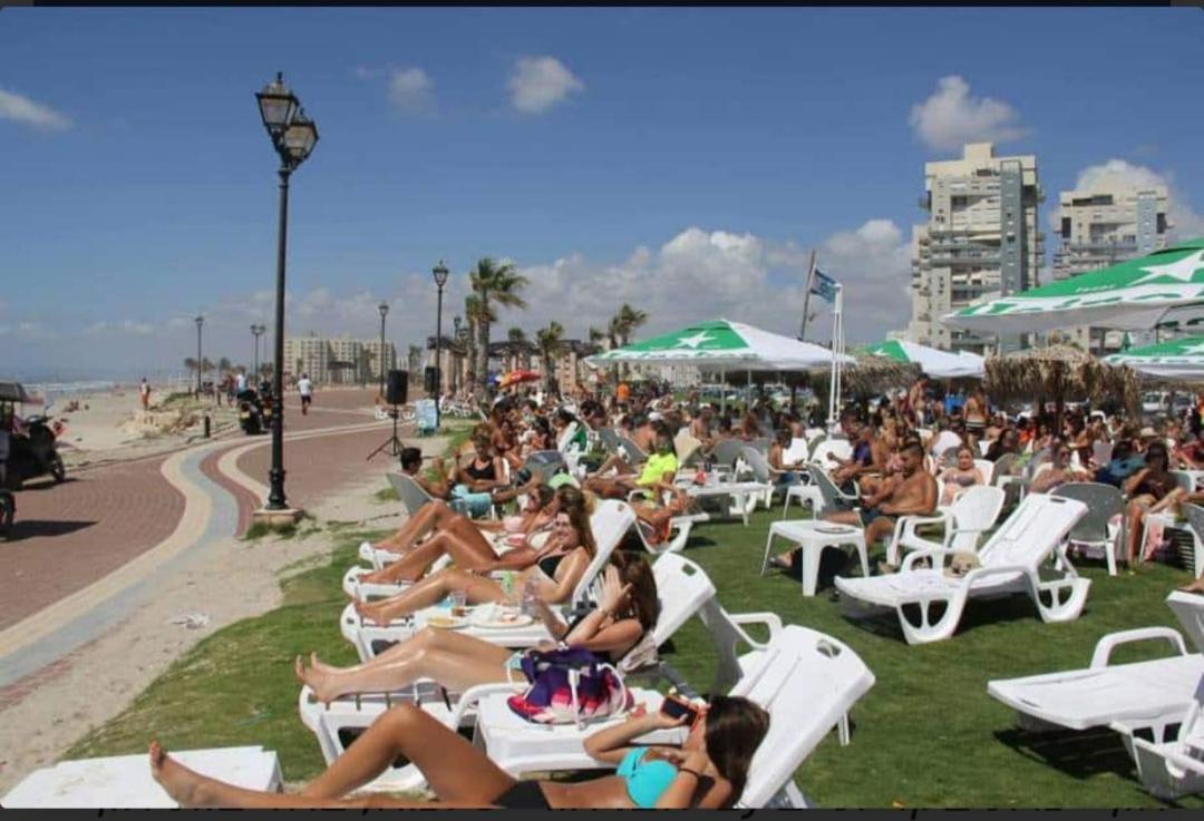 אירוח על הים Haifa Exterior foto