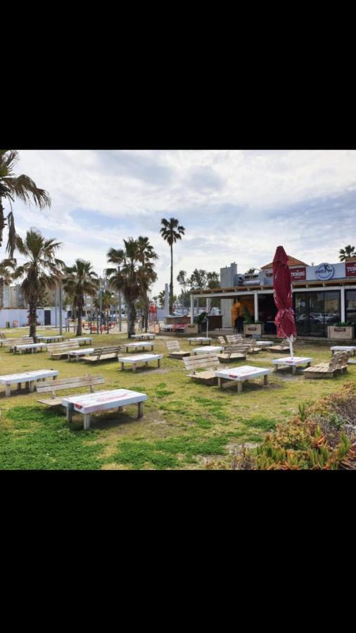 אירוח על הים Haifa Exterior foto