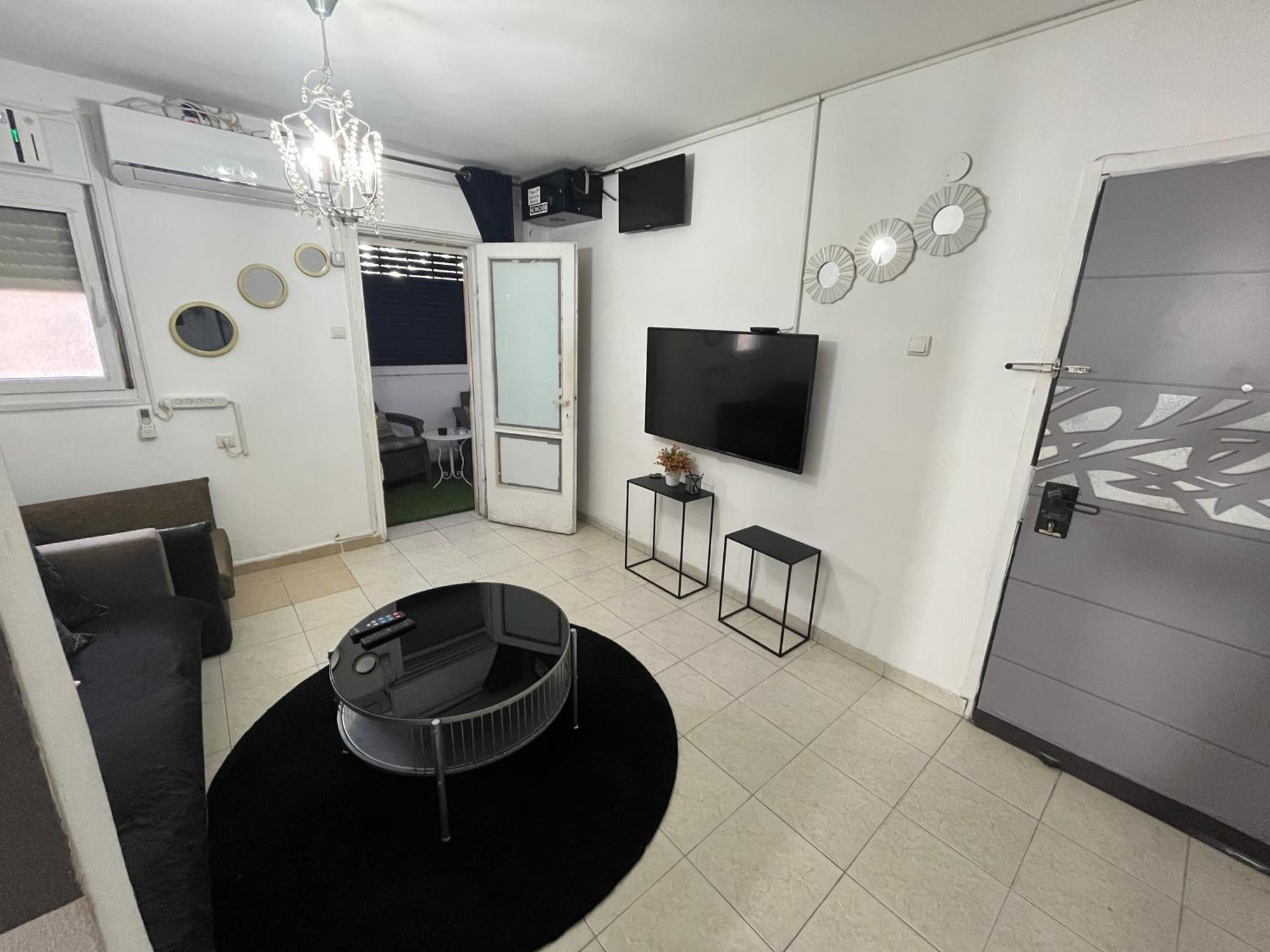 אירוח על הים Haifa Exterior foto
